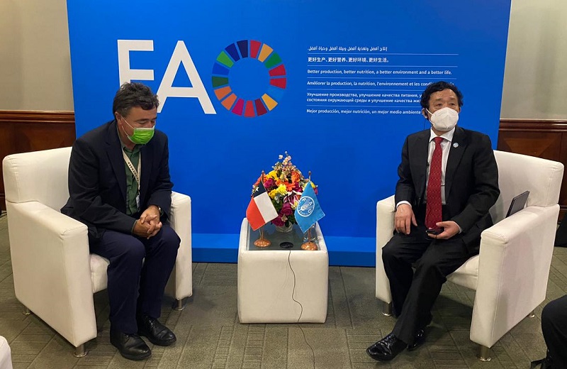 Ministro Valenzuela con director general de la FAO