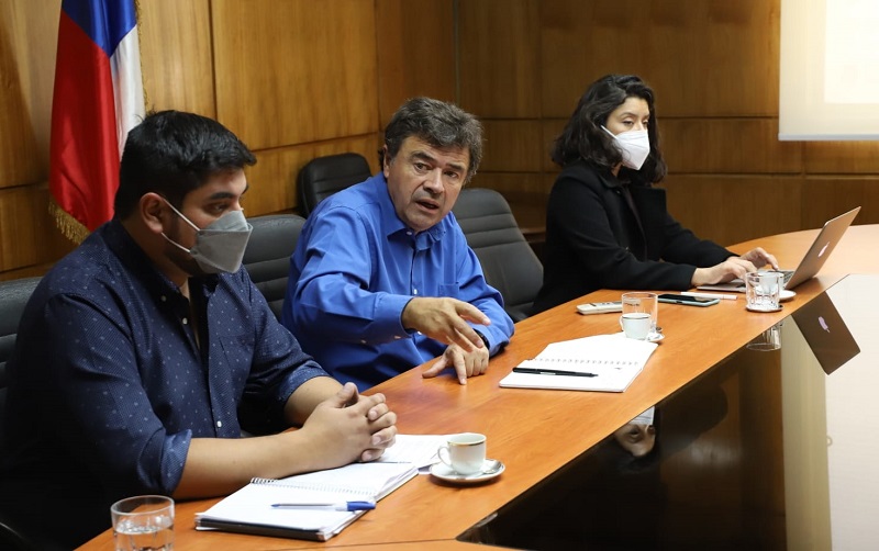 Reunión ministro Valenzuela con AMCAM