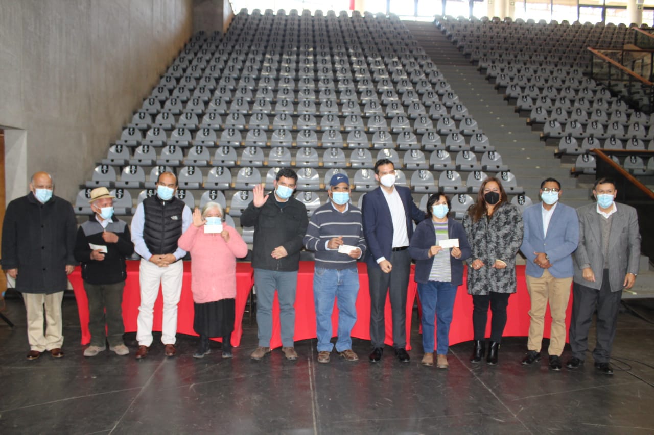 Productores de Salamanca en la entrega de los recursos