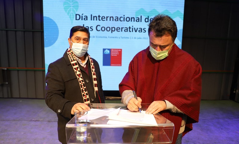 Firma convenio Minagri-IP Los Lagos