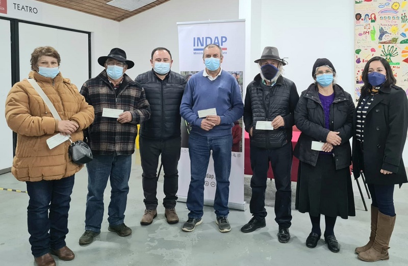Los Vilos - entrega recursos de emergencia agrícola