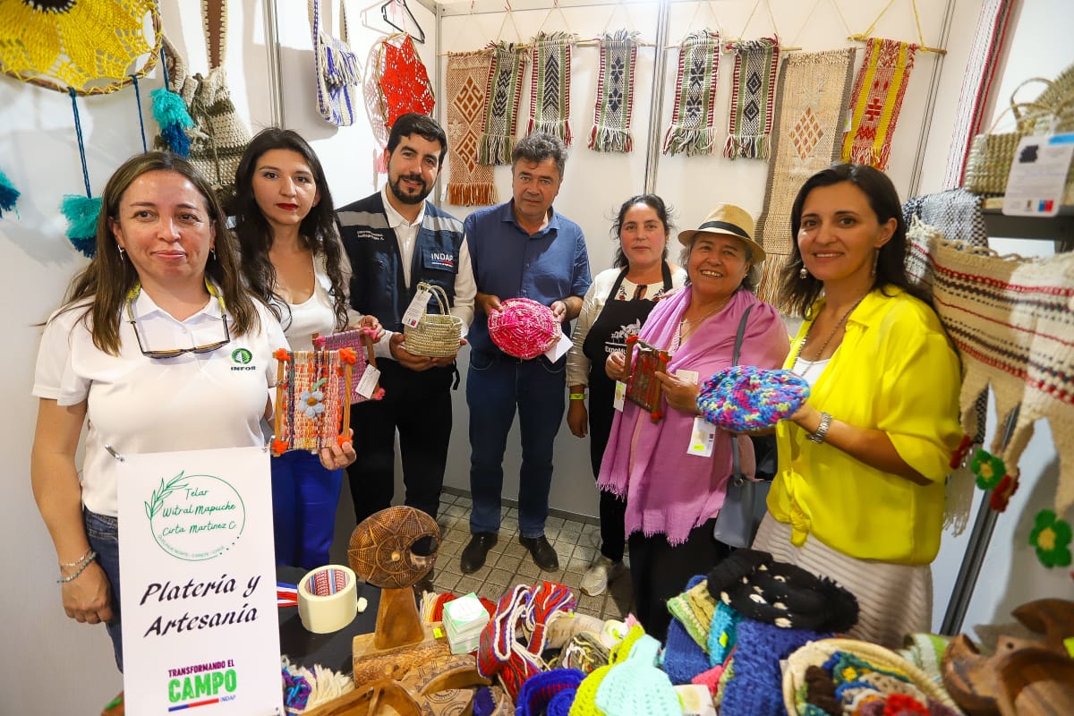 ExpoMundoRural Biobío 2022: Más de 400 productos campesinos se ofrecen en Concepción 