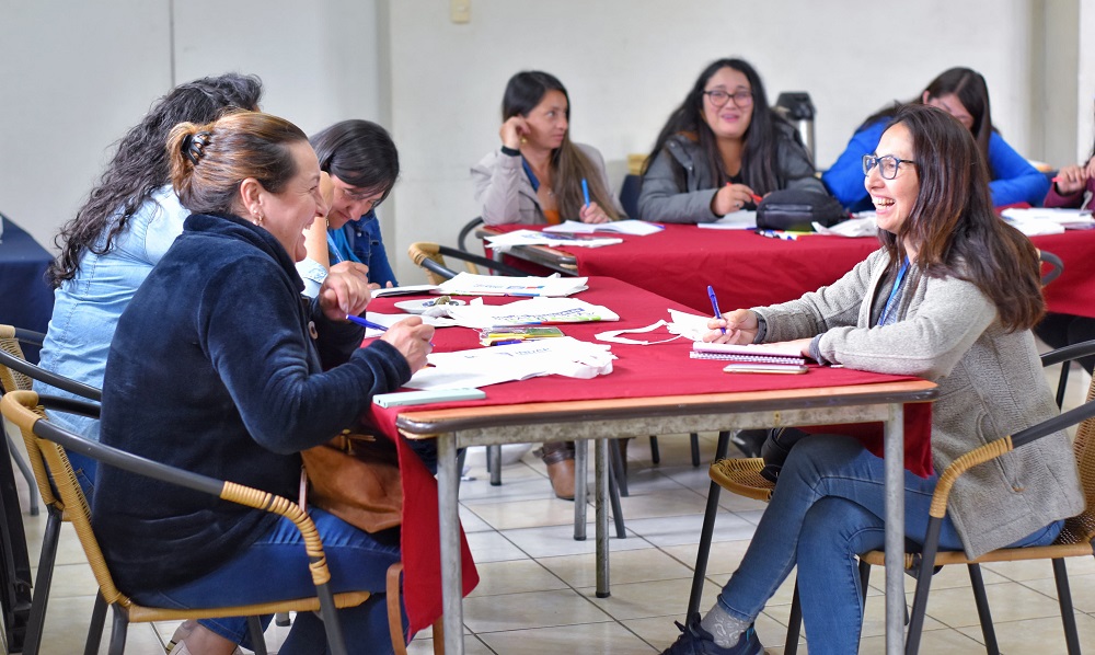 Escuela Lideresas jóvenes Biobío