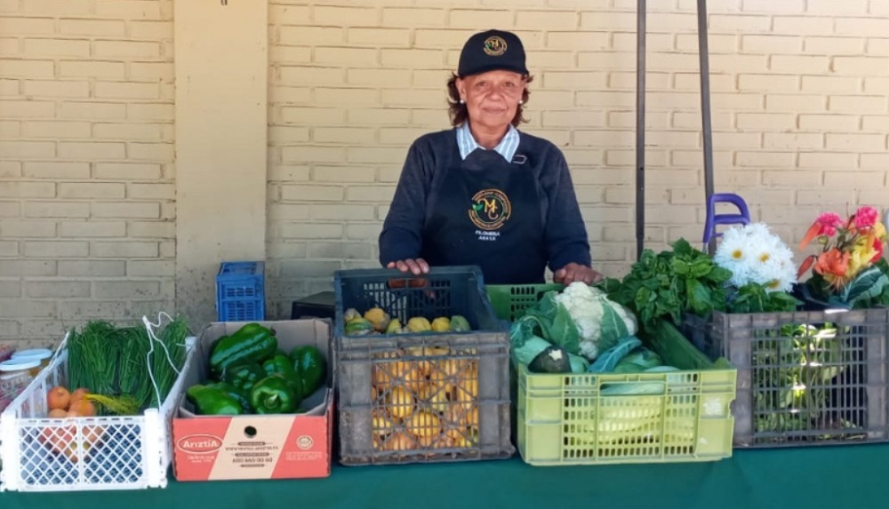 Filomena Ayala - agricultora Canela