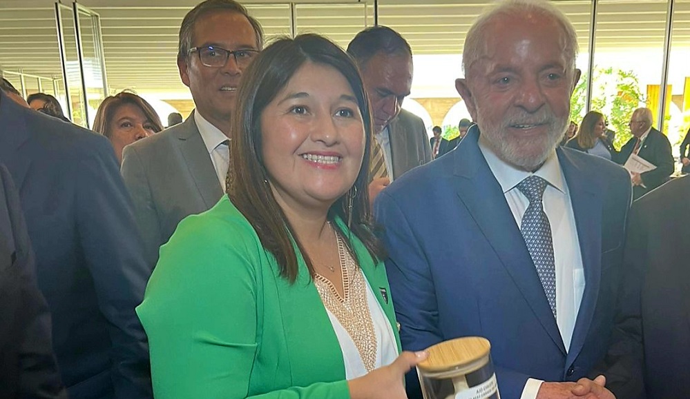 Andrea Curumilla participó en gira presidencial a Brasil