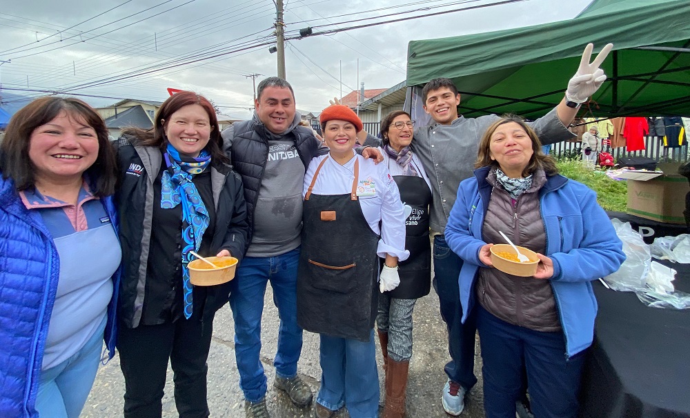 Indap celebra patrimonio alimentario con porotada en Aysén