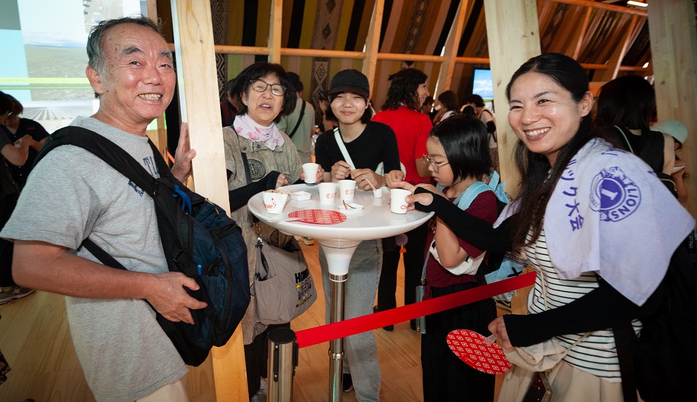Degustación de productos chilenos en Expo Osaka 2025