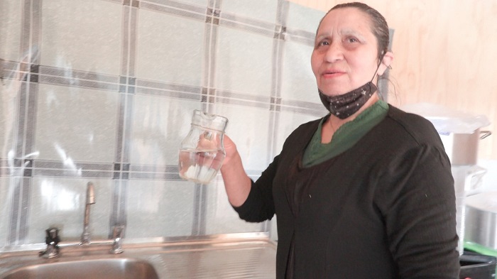 Blanca Lepicheo en su casa de Chiloé