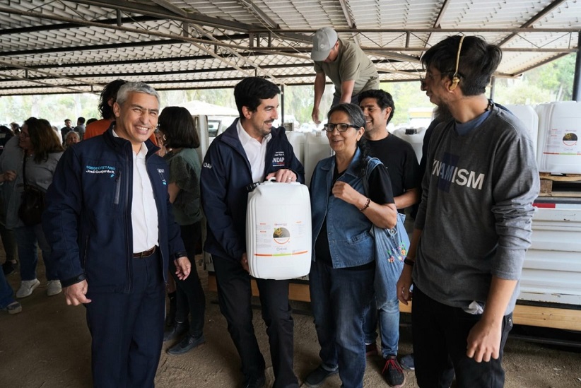 Fueron 100 las y los productores beneficiados con la entrega de biofertilizante en Melipilla