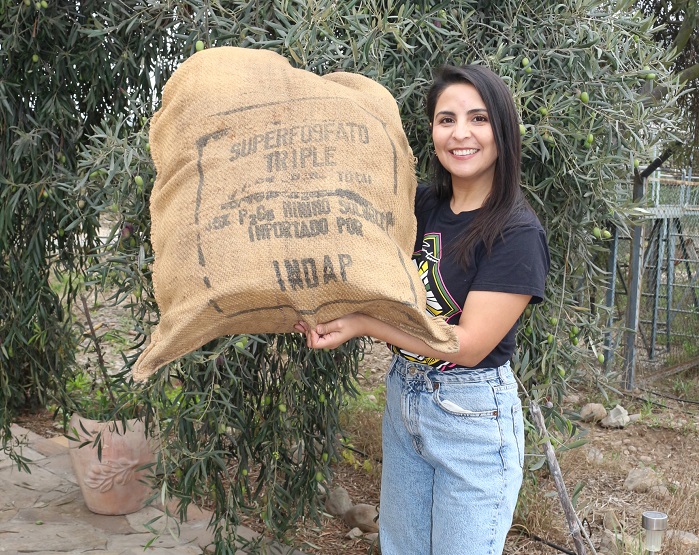 Olivicultora Daniela González Payantume (Atacama)Interior