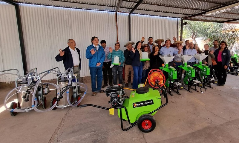 Combarbalá entrega de proyectos IFP 1