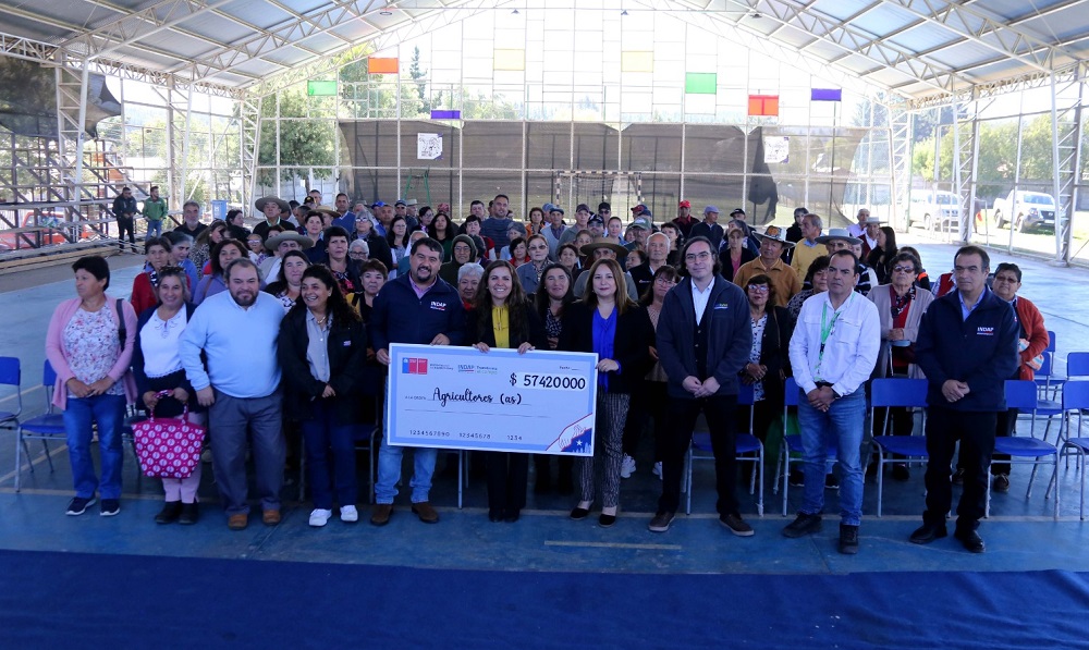 Entrega FOA en Licantén y Hualañé 1