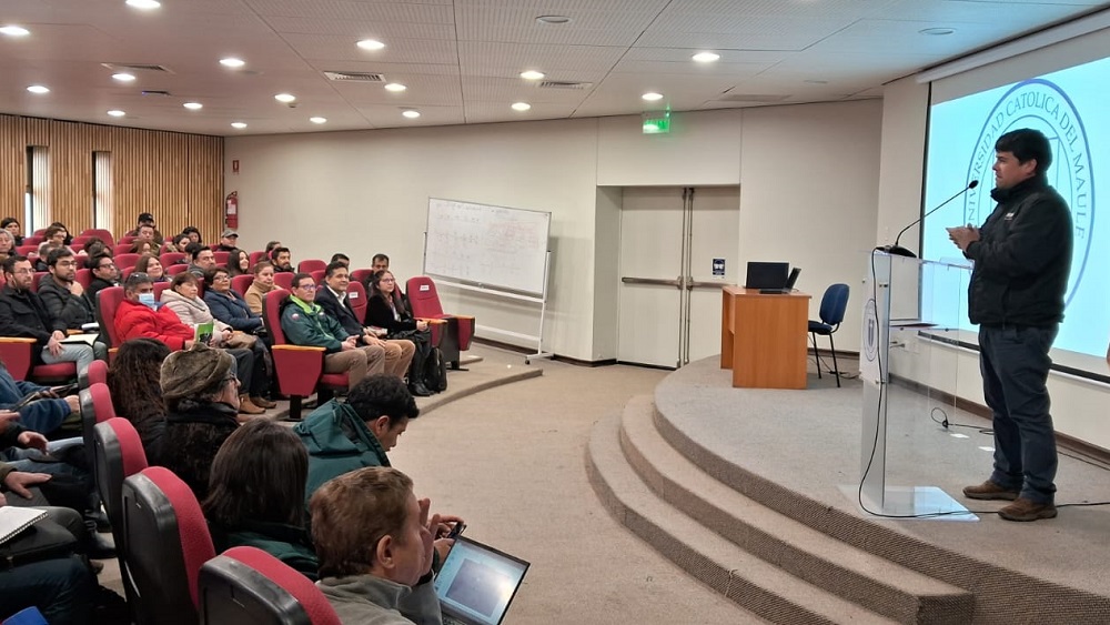Seminario avícola en región del Maule