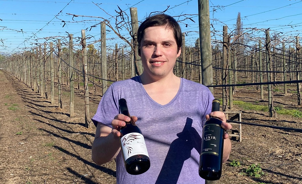 Producción de vinos campesinos en Sagrada Familia