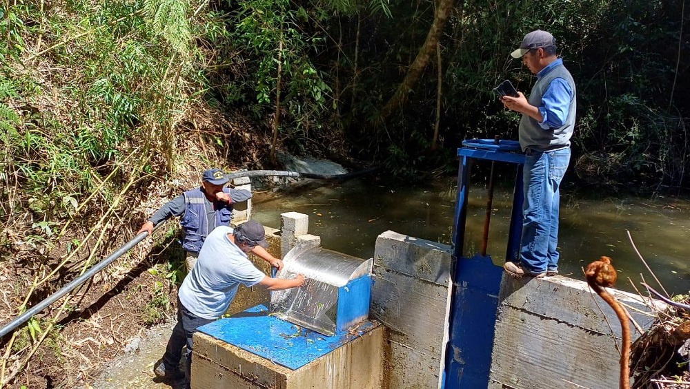 Obra de riego asociativo Comunidad indígena Malalhue-Huane