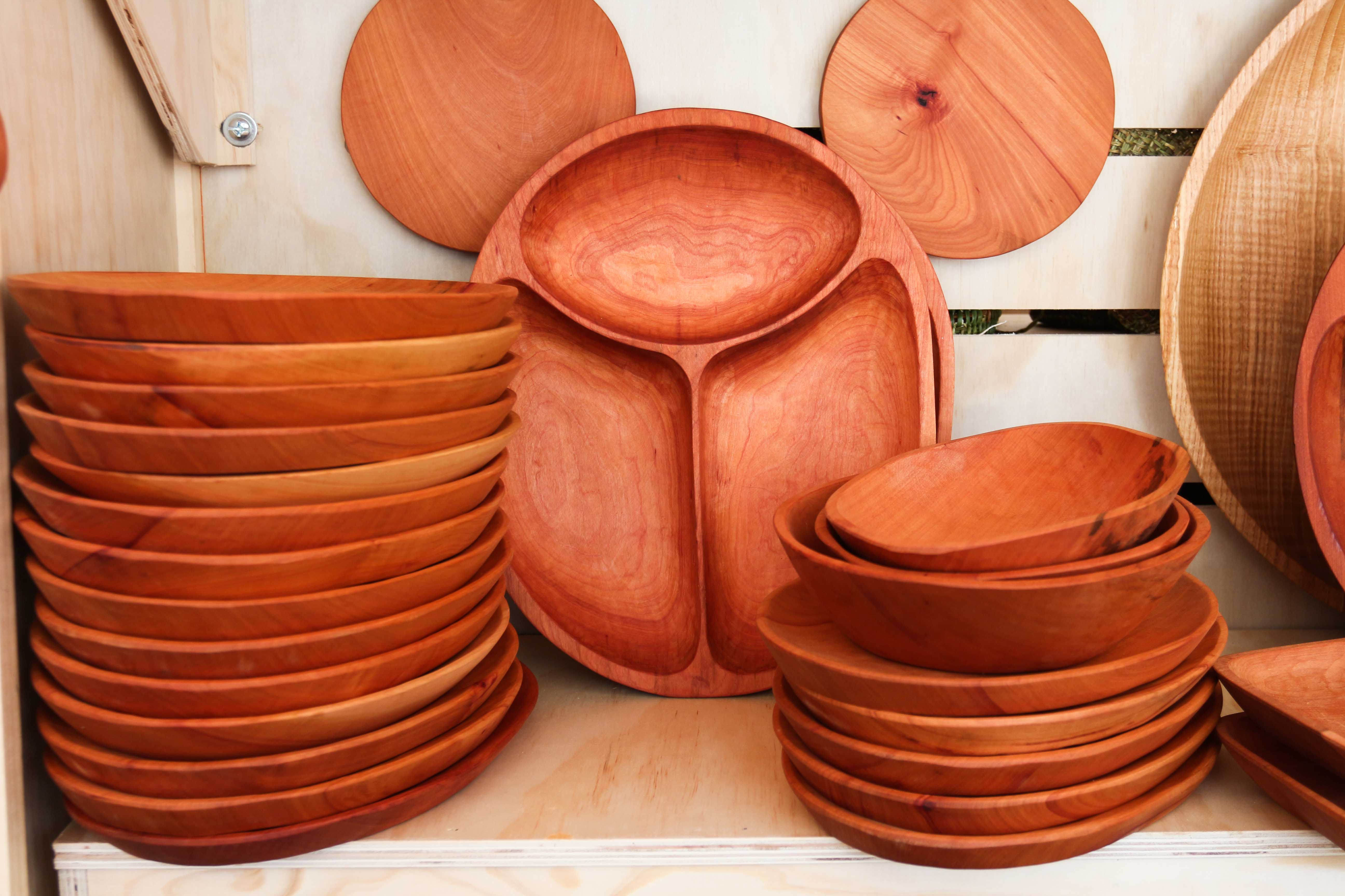 Set de platos madera nativa - Tienda Araucania Andina