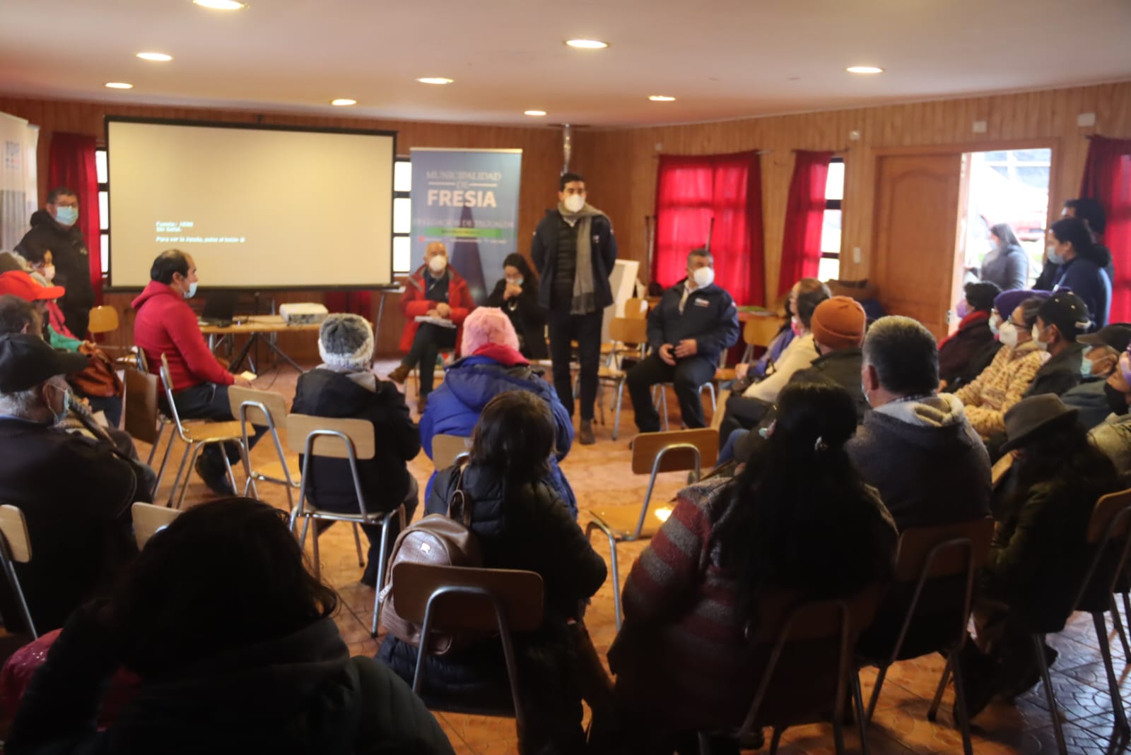 Encuentro con productores en Fresia