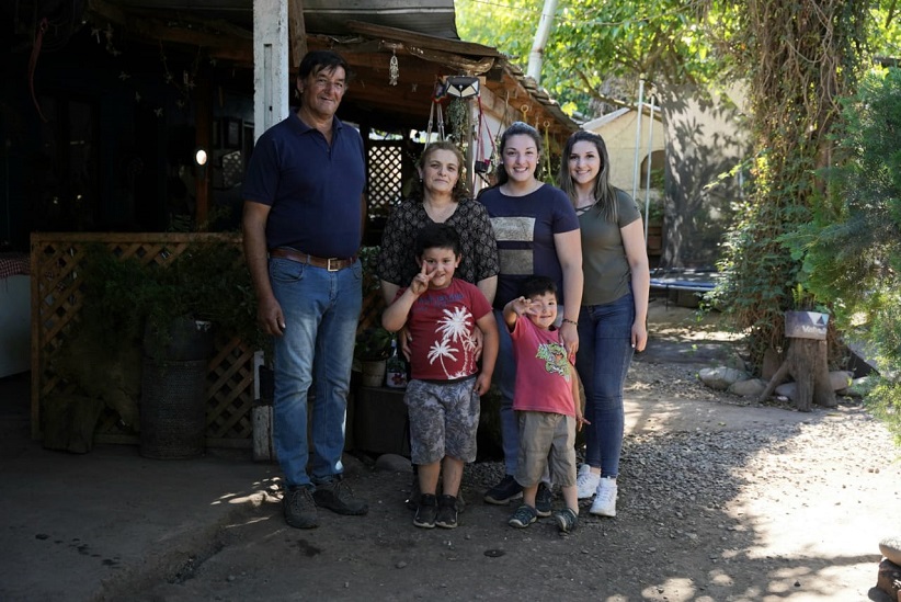 Delfín Toro junto a parte de su familia